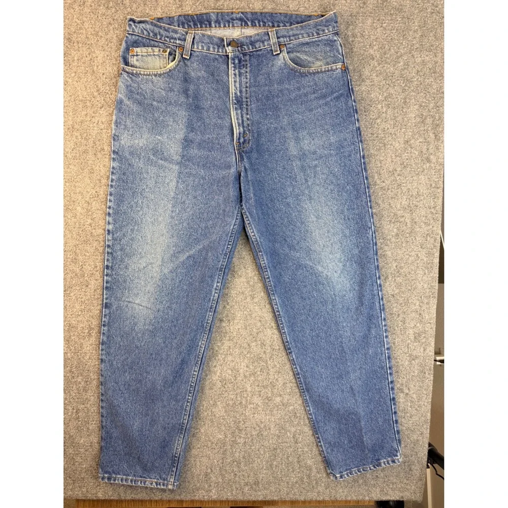 Vintage Levis 550 Jeans Mens 38x30 Blue Relaxed Fit Tapered Made in USA 90s Y2K